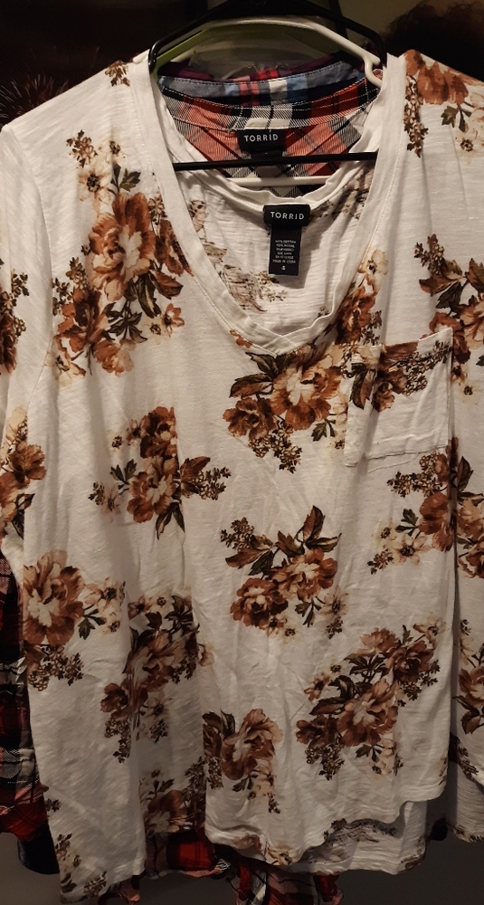 Torrid V neck